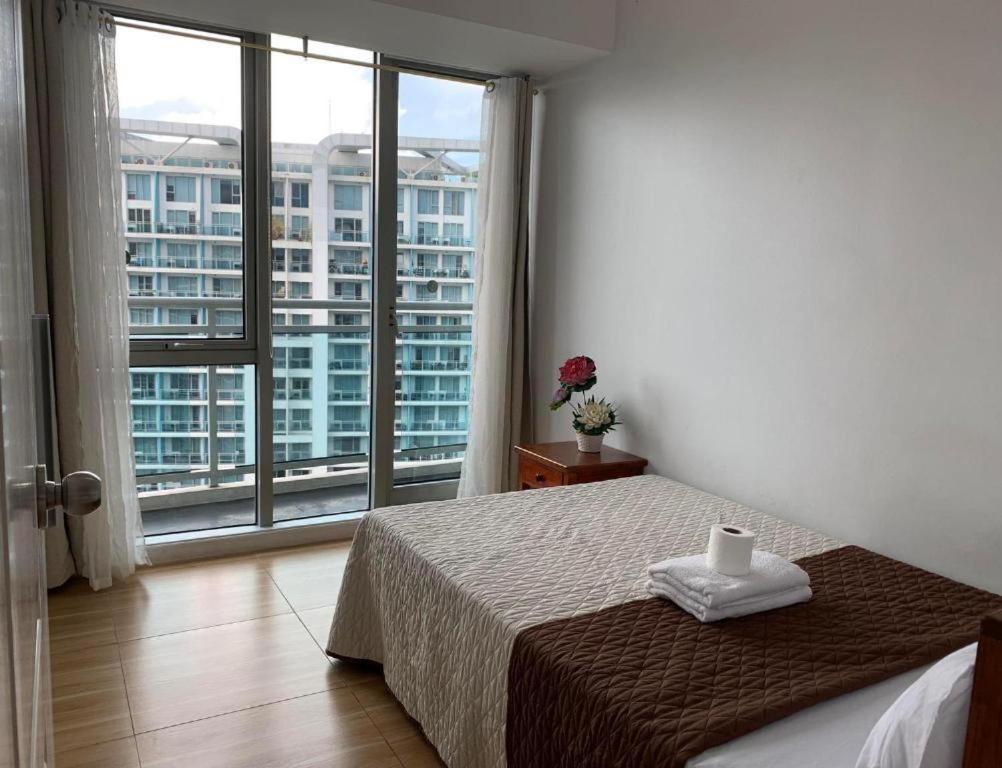 Azure Urban Resort A3 Near Airport Mall With Balcony Wavepool Manila Eksteriør billede