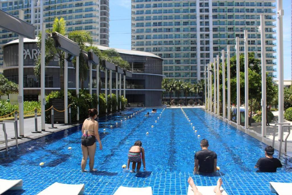 Azure Urban Resort A3 Near Airport Mall With Balcony Wavepool Manila Eksteriør billede