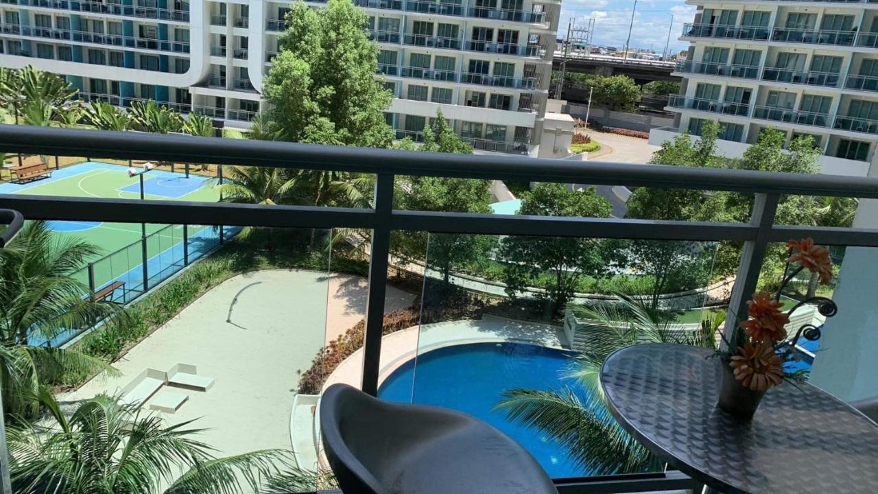 Azure Urban Resort A3 Near Airport Mall With Balcony Wavepool Manila Eksteriør billede